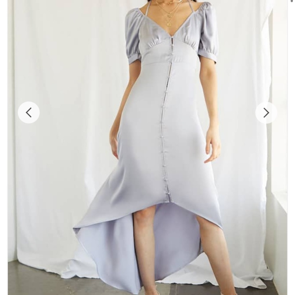 Beautiful button down Satin Dress 💖😍